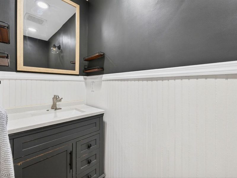 28620 Bassett Road , Westlake, OH 44145 Photo 21