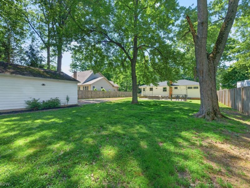 28620 Bassett Road , Westlake, OH 44145 Photo 32