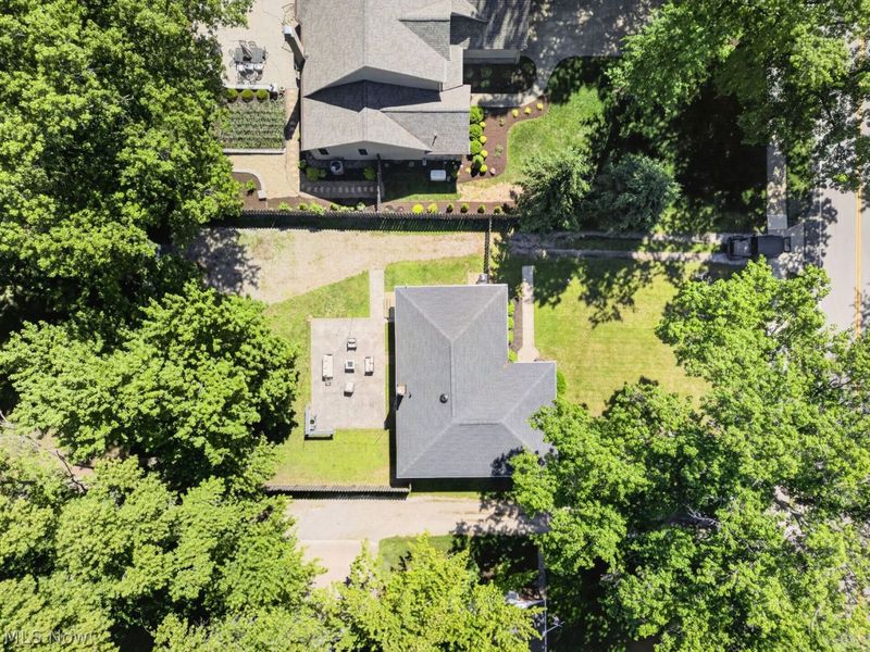 28620 Bassett Road , Westlake, OH 44145 Photo 4