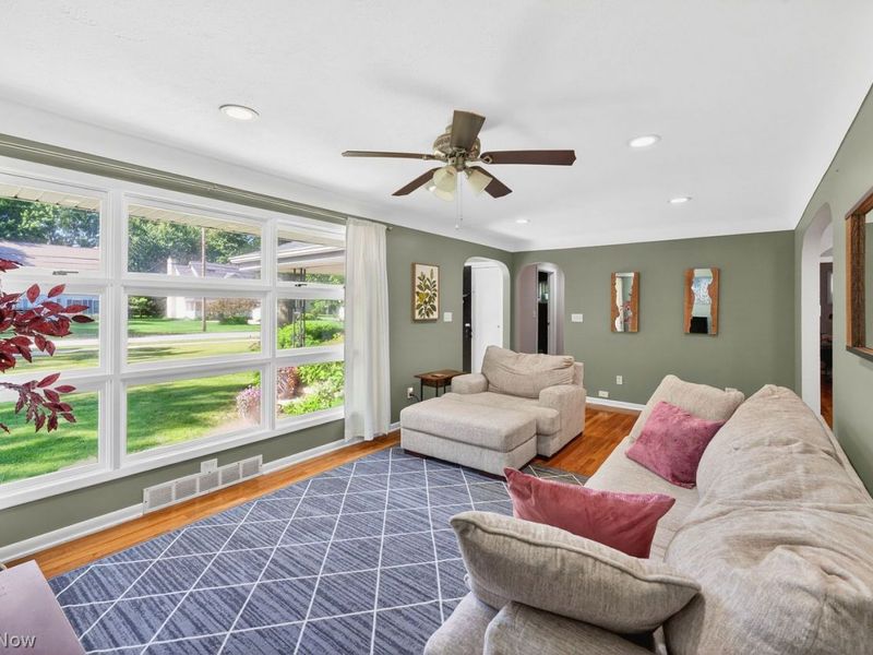 28620 Bassett Road , Westlake, OH 44145 Photo 6