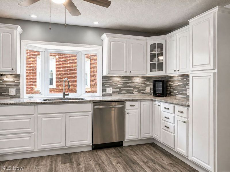 4172 Ridgeview Road , Cleveland, OH 44144 Photo 6