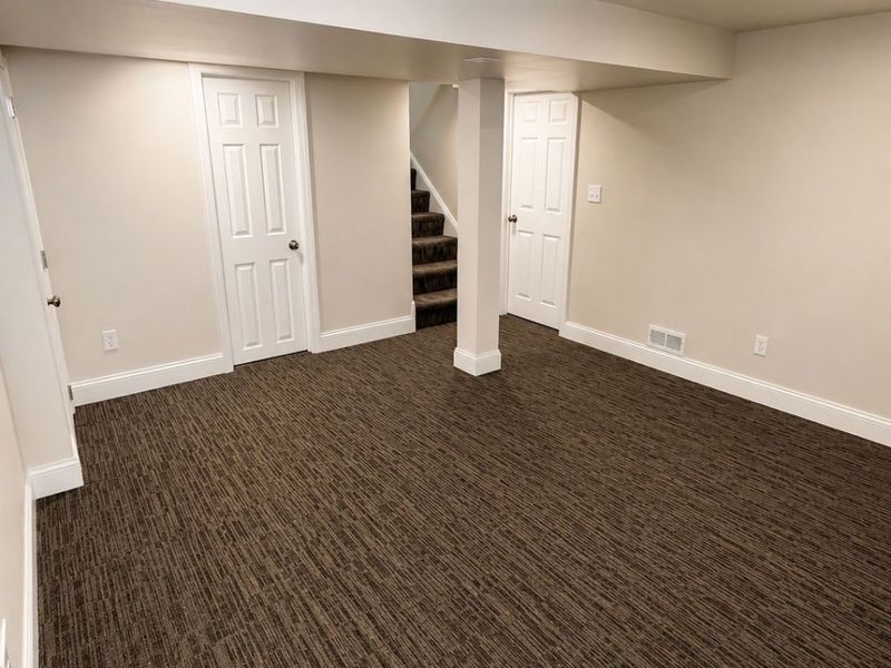 1081 Summit Avenue , Lakewood, OH 44107 Photo 32