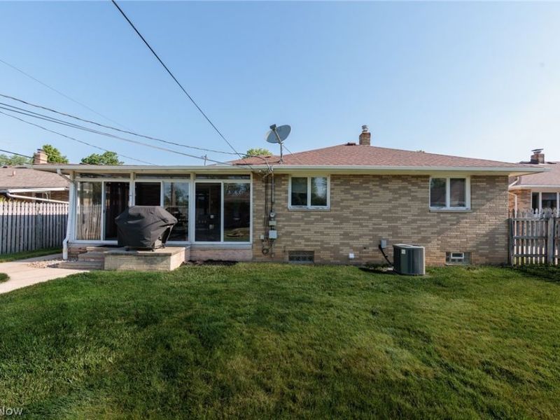 9711 Idlewood Drive , Cleveland, OH 44144 Photo 41