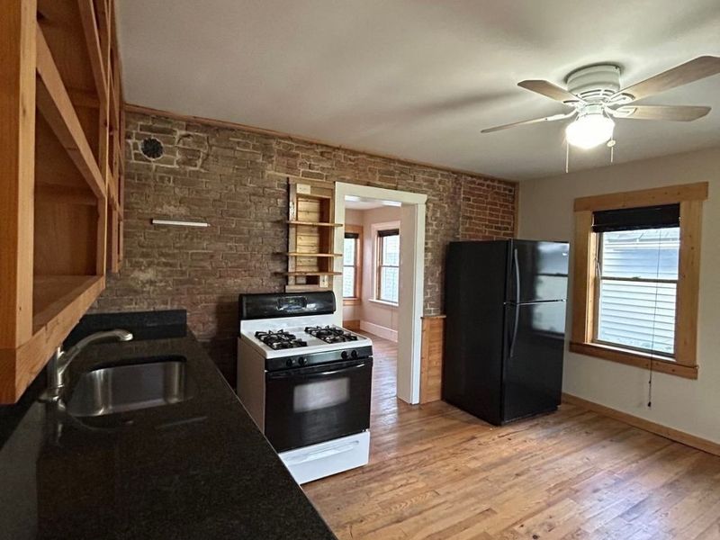 2809 Monroe Avenue , Cleveland, OH 44113 Photo 12