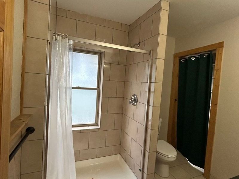 2809 Monroe Avenue , Cleveland, OH 44113 Photo 19