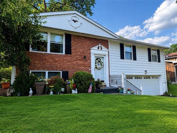 807 E Fairmont Avenue , New Castle, PA 16105