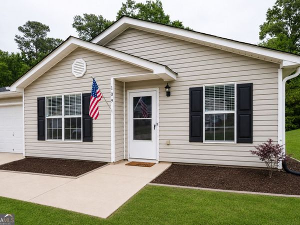 109 Ashley Oaks Drive, Barnesville, GA 30204