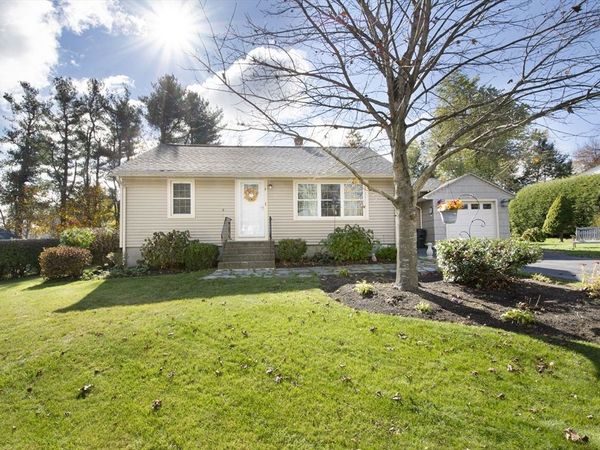 9 Orchard Dr, Paxton, MA 01612