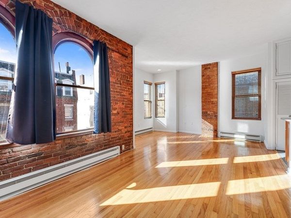 8 Battery St, Unit 14, Boston, MA 02109