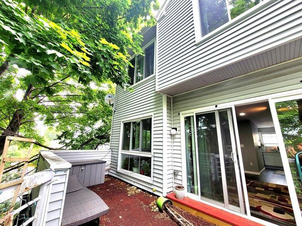 391 Hyde Park Ave, Unit 212, Boston, MA 02131