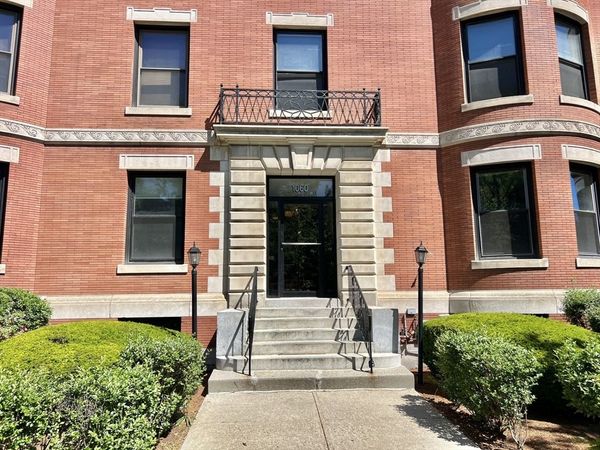 1060 Beacon, Unit 6, Brookline, MA 02446