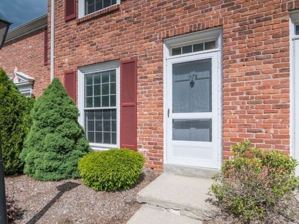 1175 Dickinson, Unit 1175, Springfield, MA 01108