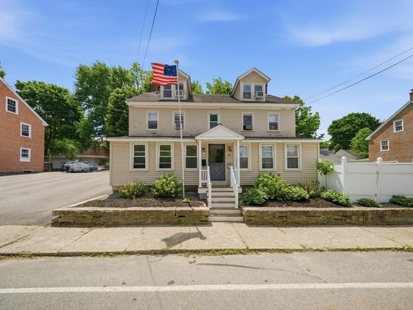 28 Fletcher St, Unit 28, Northbridge, MA 01588