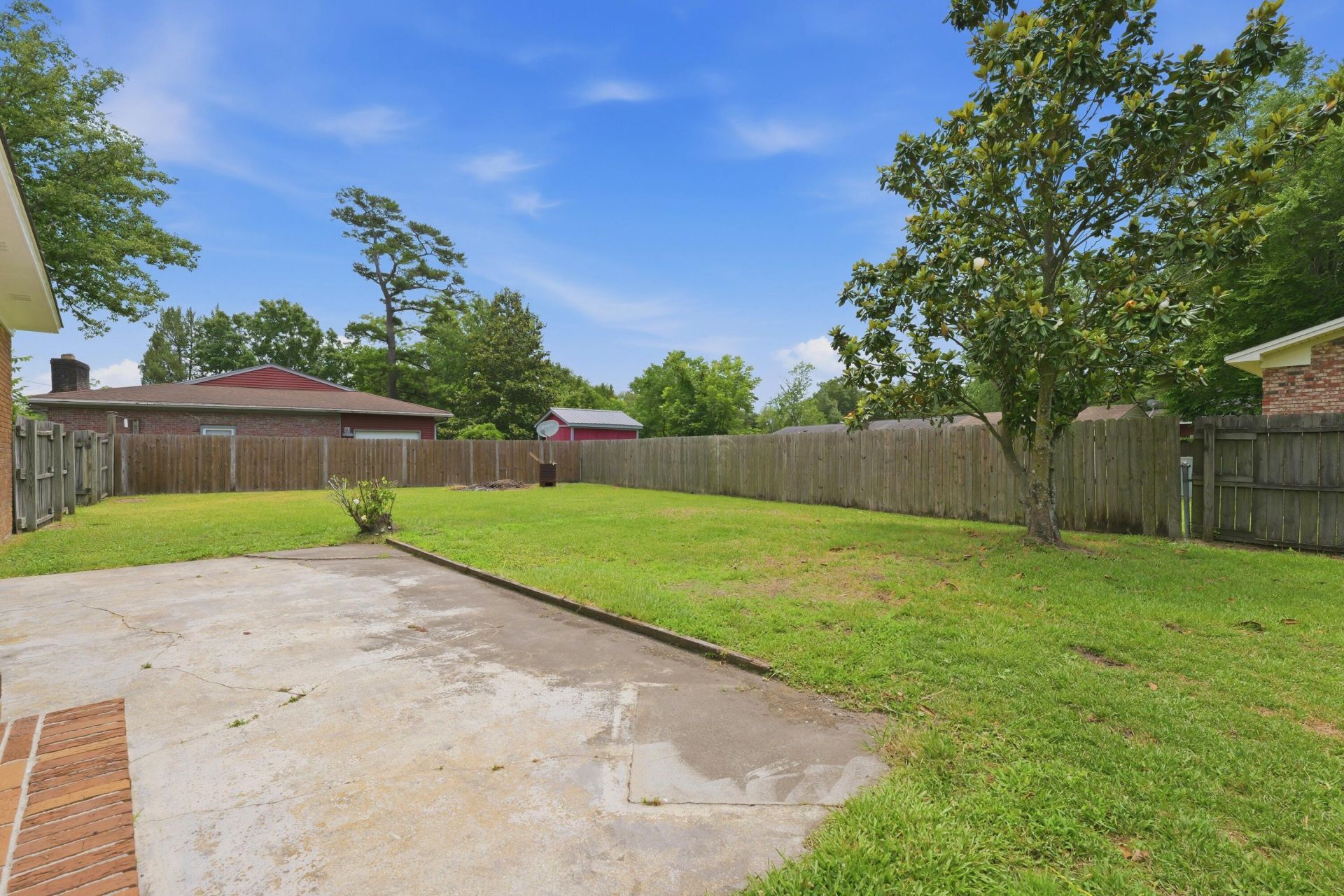 102 Washington Drive Photo 21