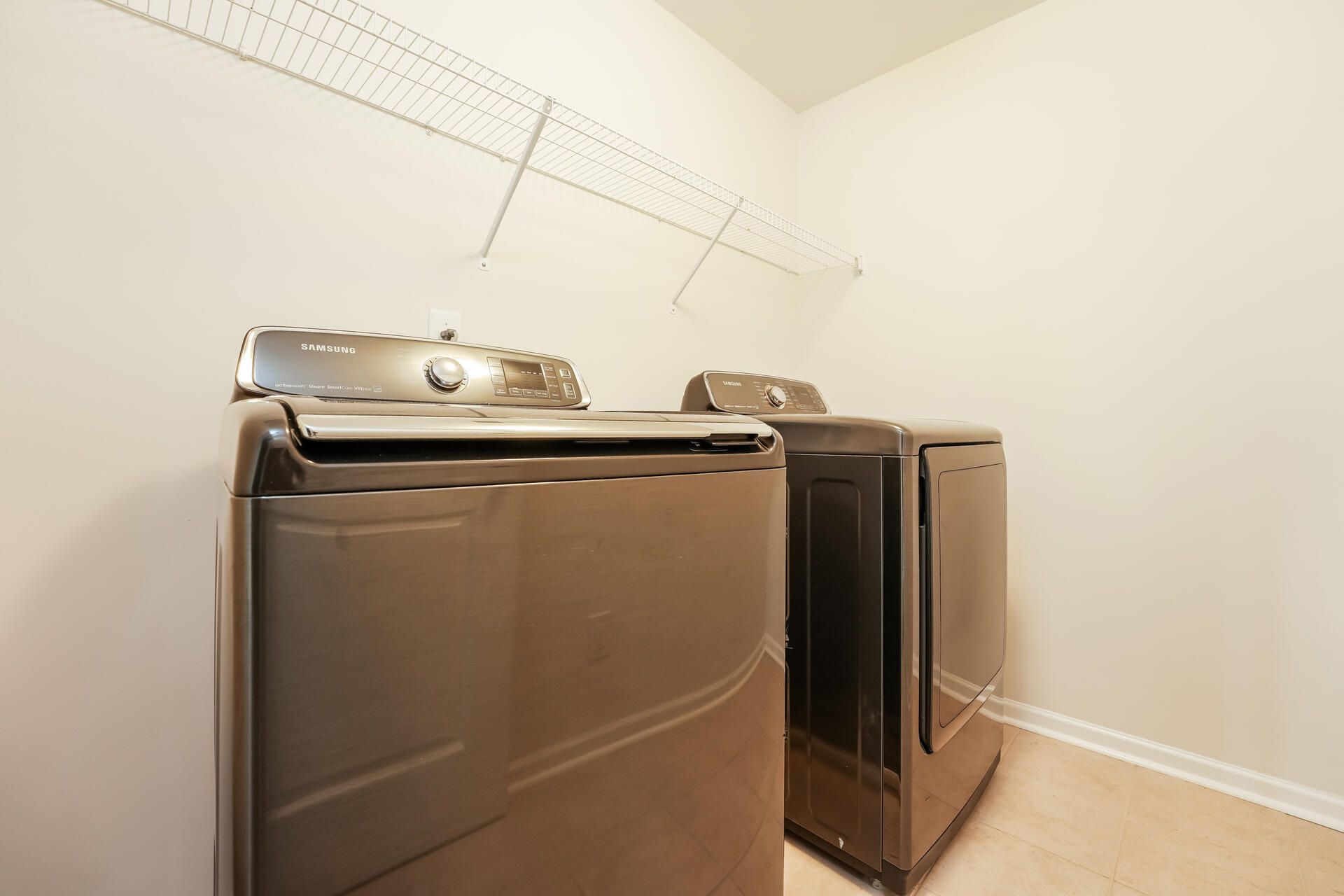 319 Whispering Breeze Lane Photo 12
