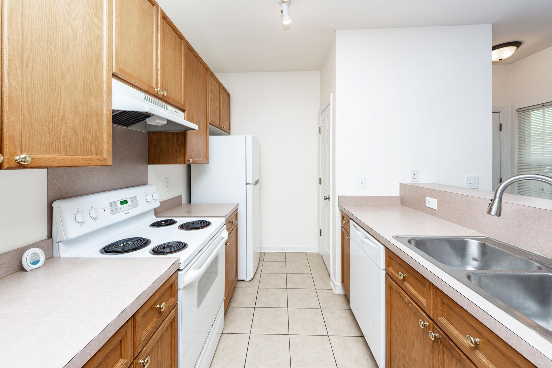 301 Pickering Lane Photo 12