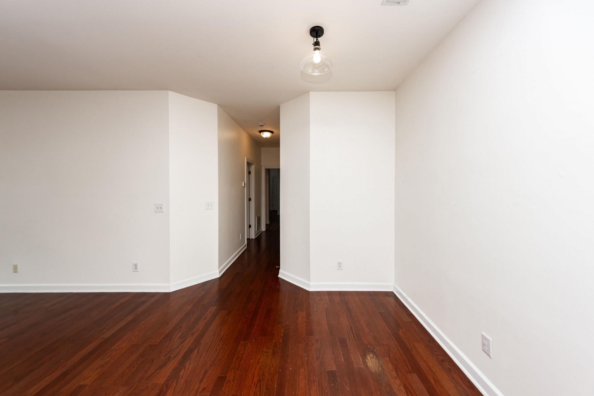 301 Pickering Lane Photo 15