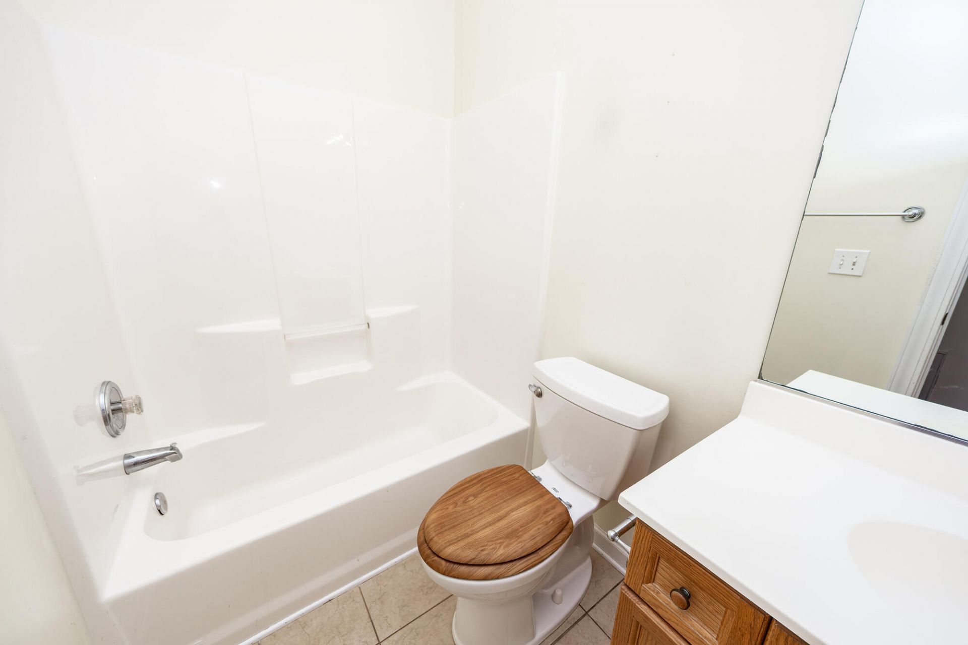 301 Pickering Lane Photo 21