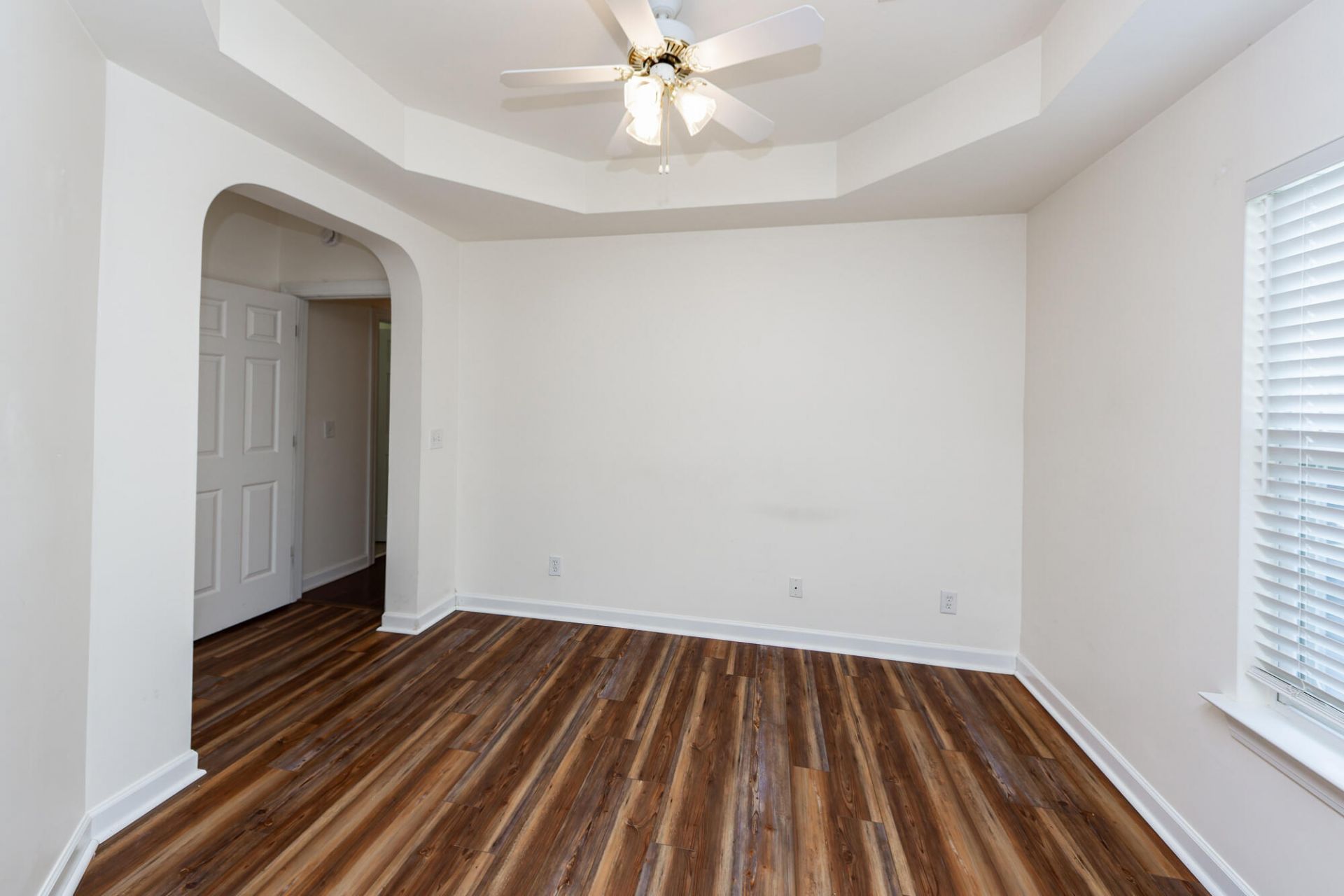 301 Pickering Lane Photo 26