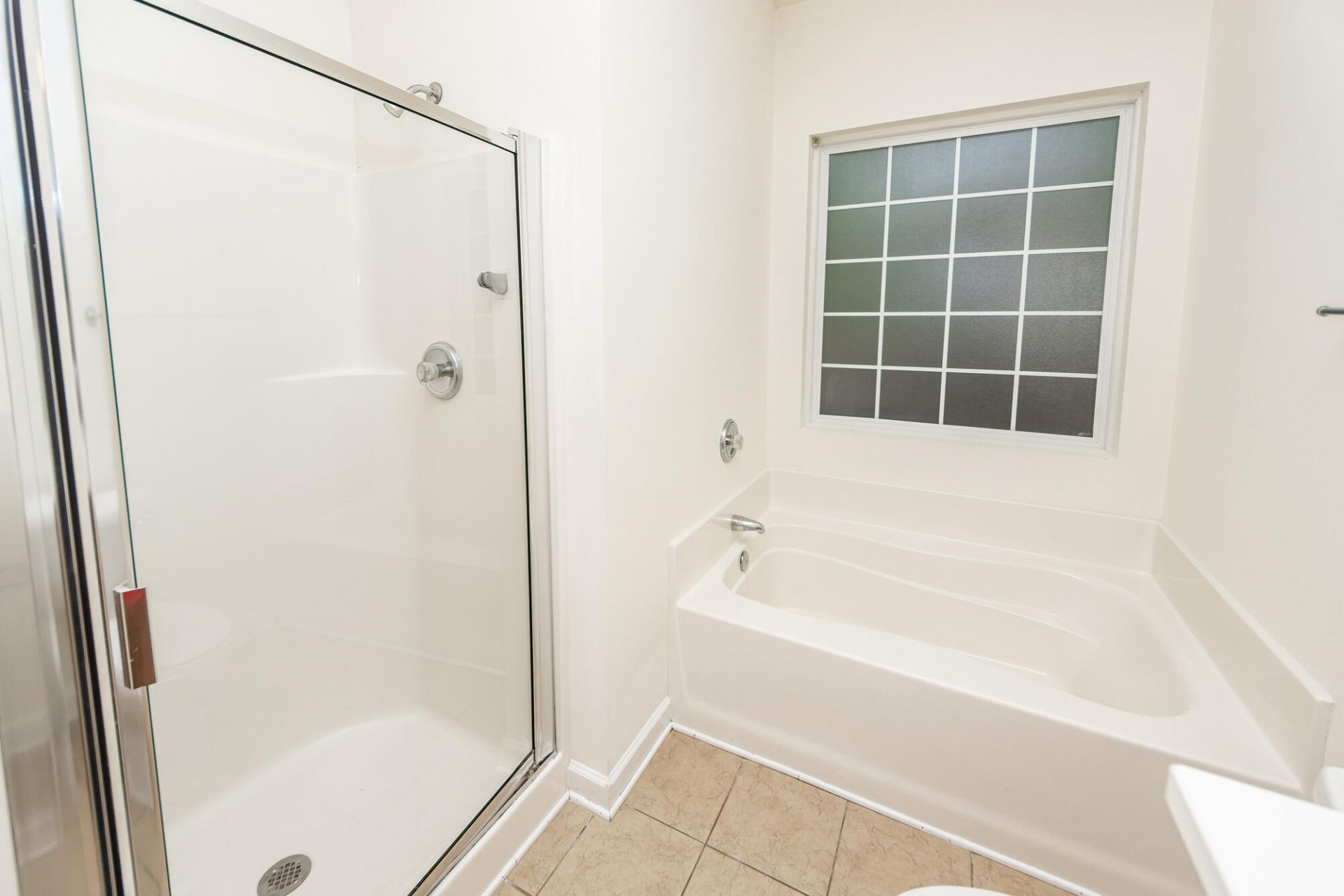 301 Pickering Lane Photo 30