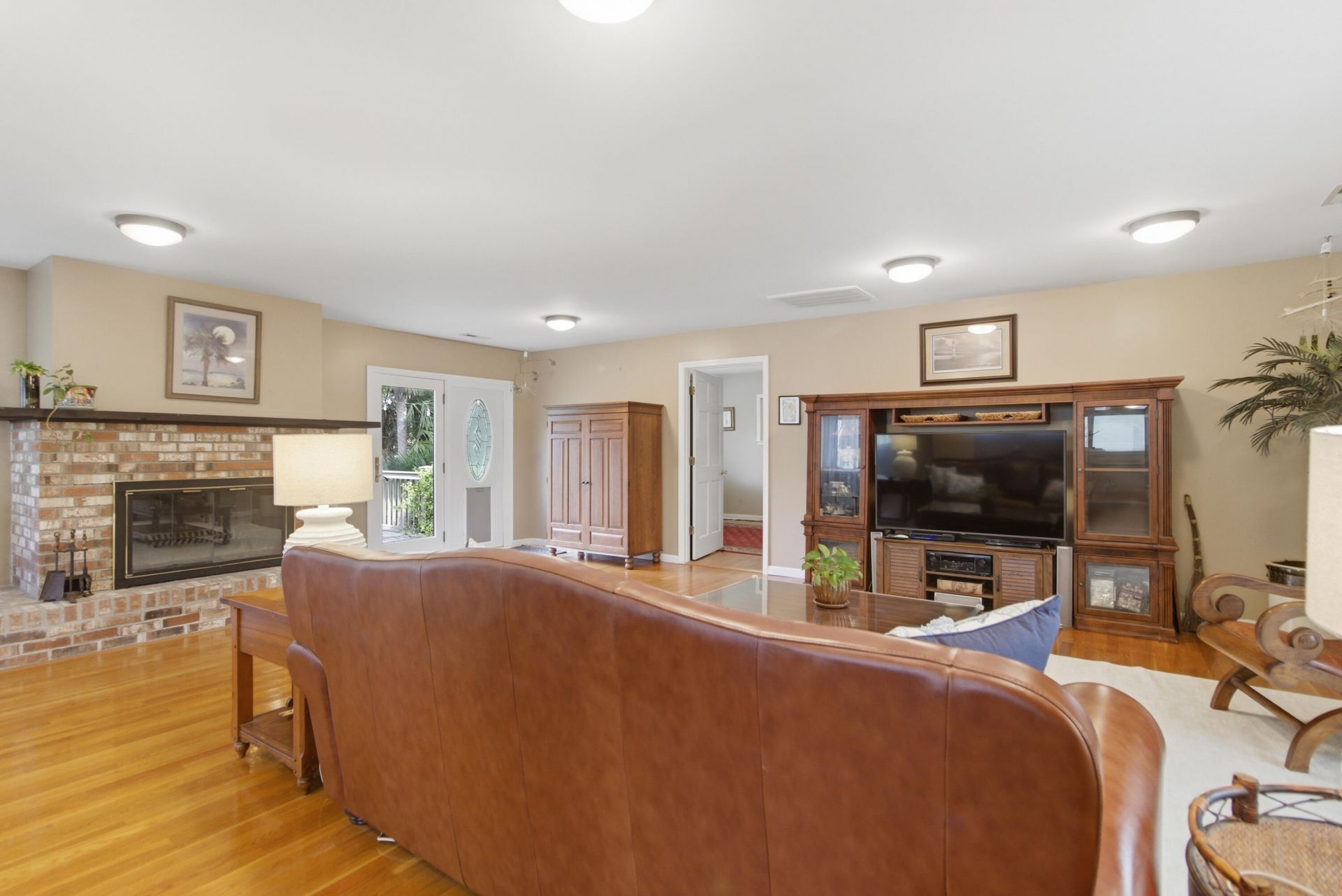 27 41st Avenue Photo 15