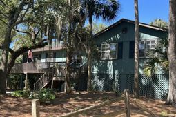 27 41st Avenue photo 4
