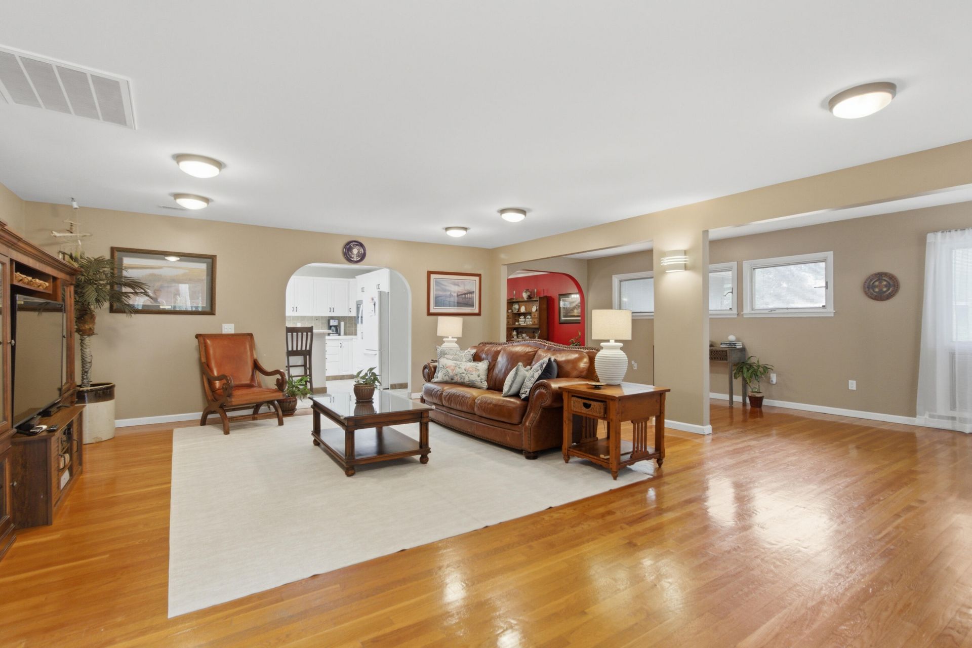 27 41st Avenue Photo 20