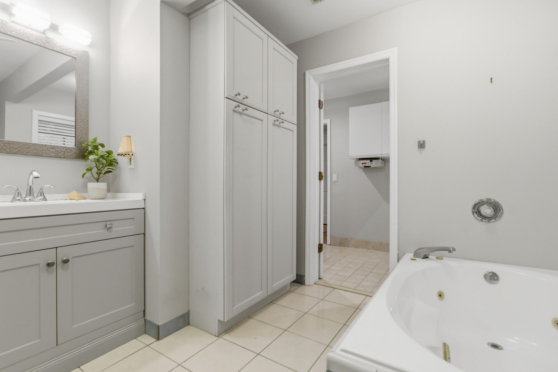 27 41st Avenue Photo 33