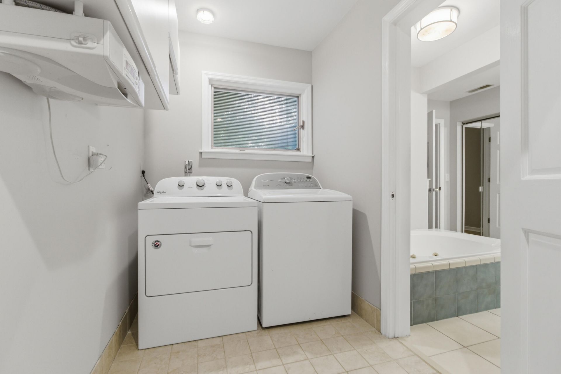 27 41st Avenue Photo 35