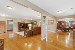 27 41st Avenue photo 4
