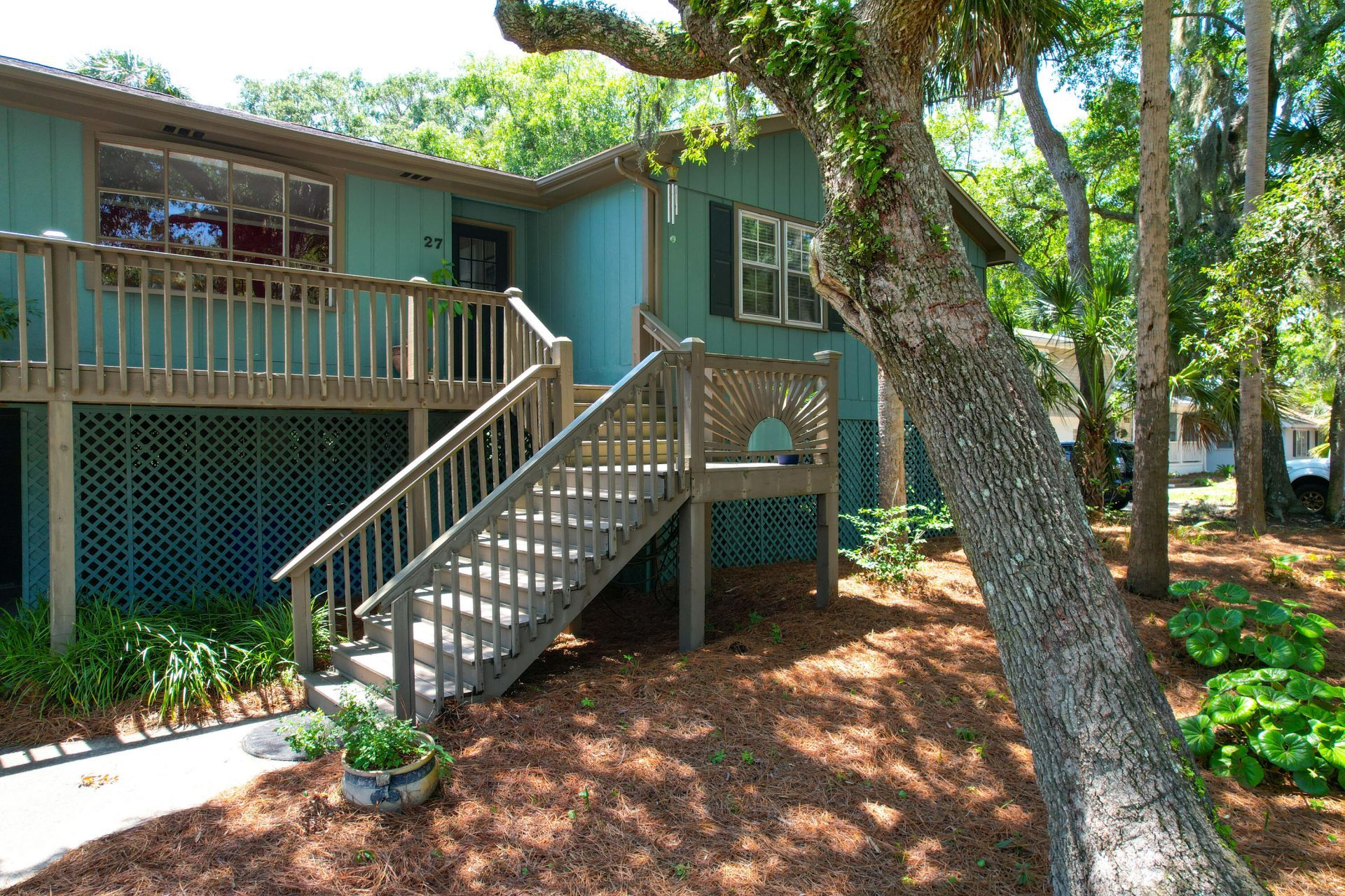 27 41st Avenue Photo 4
