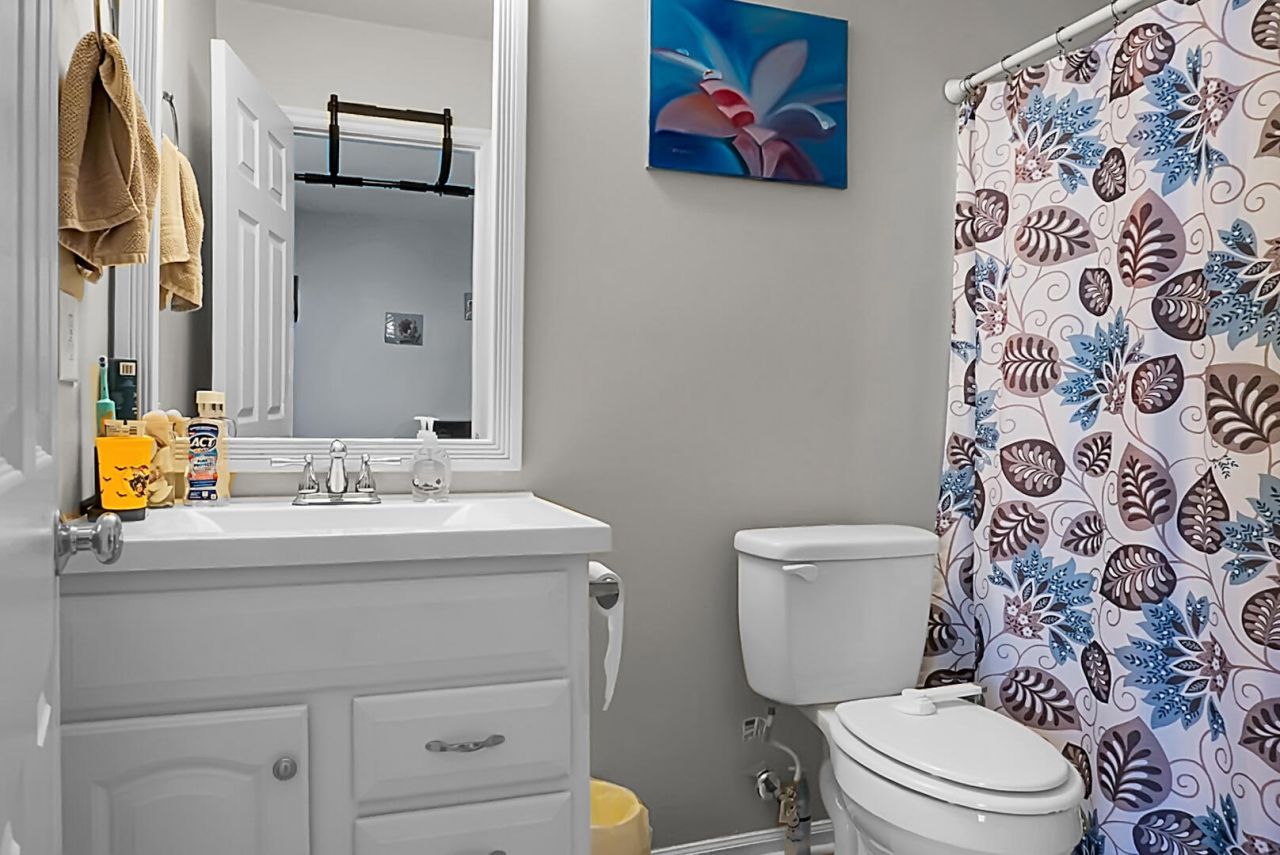 1044 Planters Place Photo 24