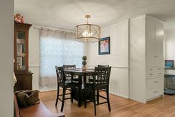 1044 Planters Place photo 4