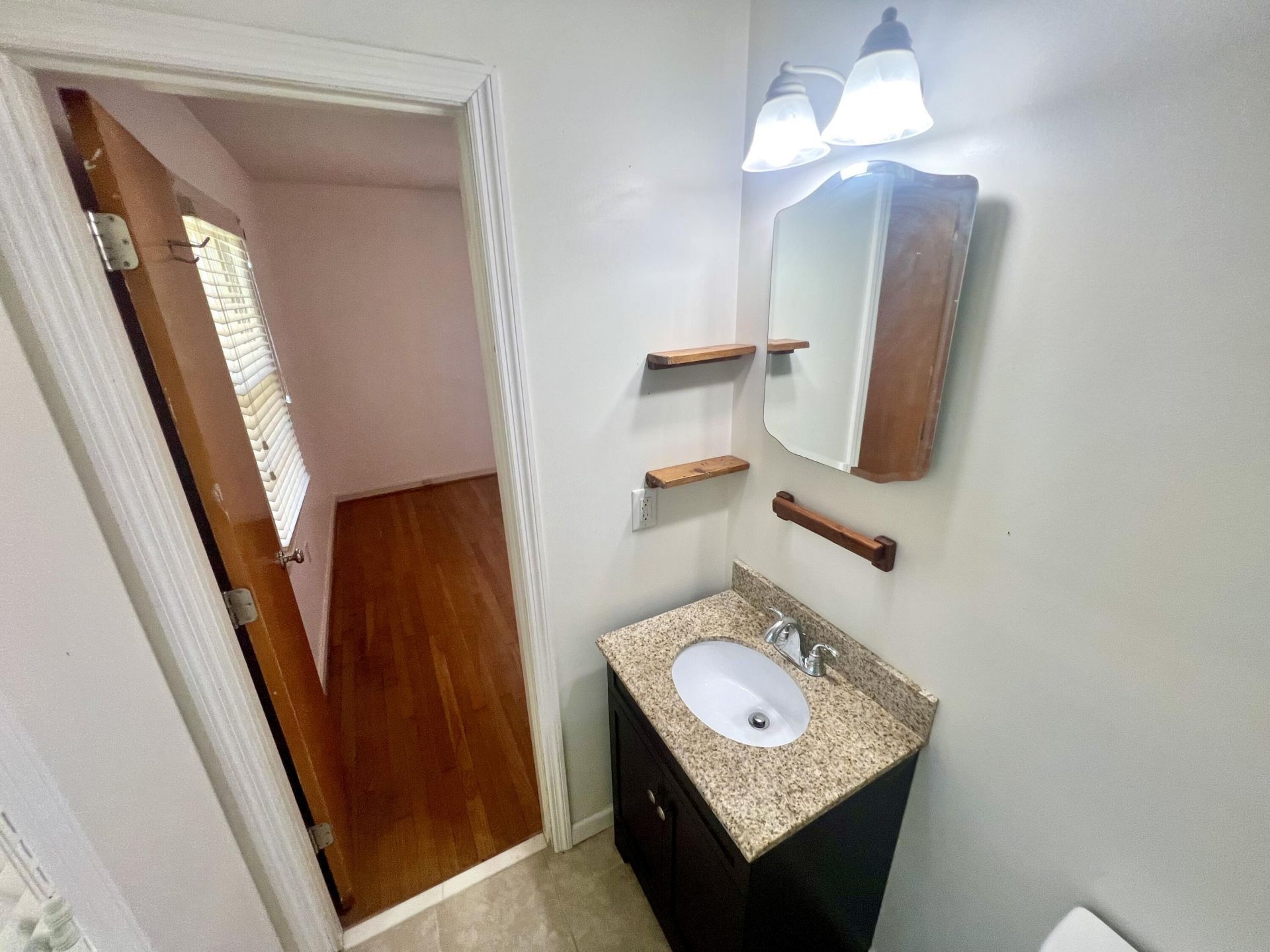 2485 Birkenhead Drive Photo 27
