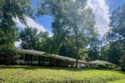 2485 Birkenhead Drive photo 4