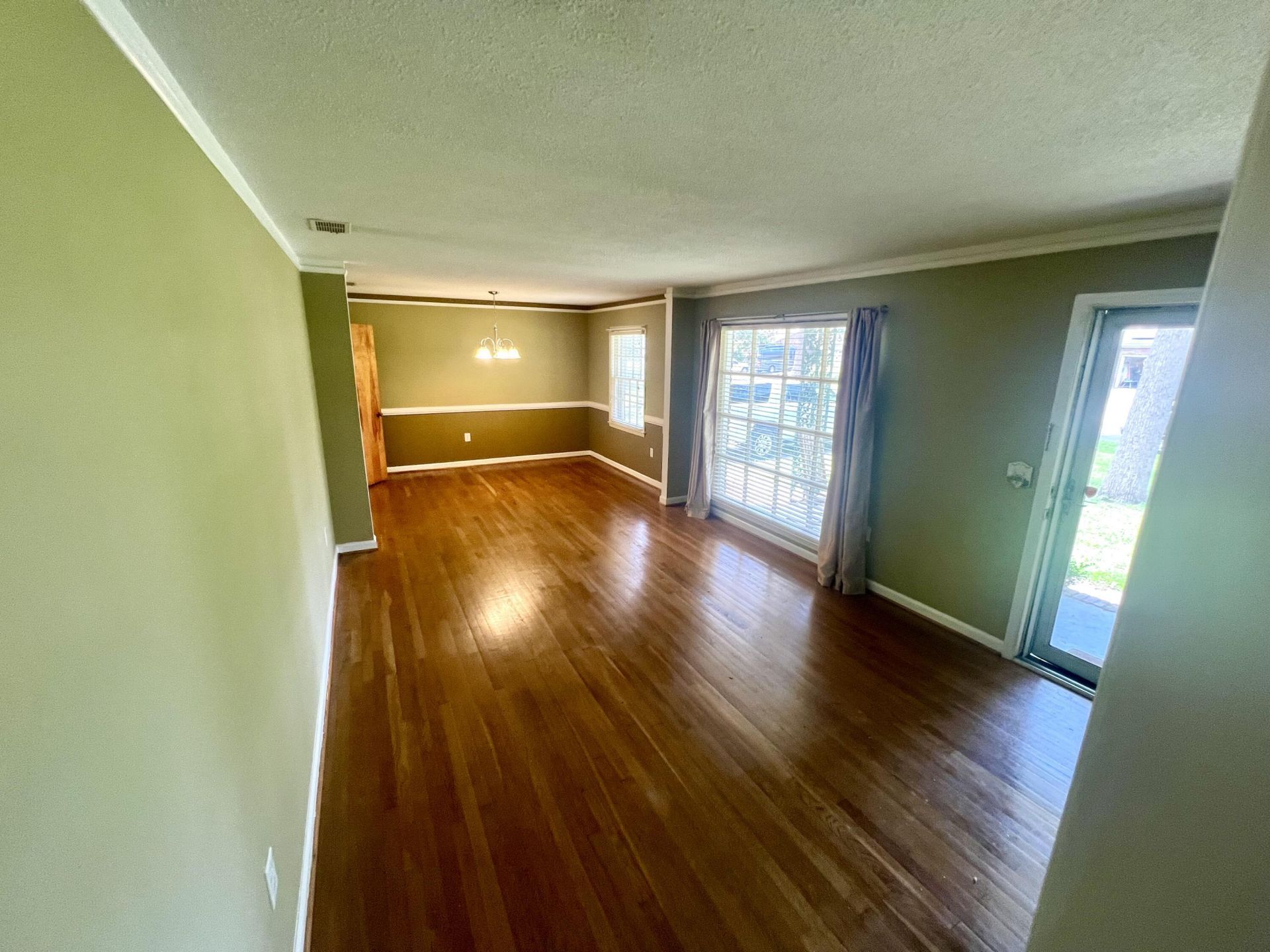 2485 Birkenhead Drive Photo 8