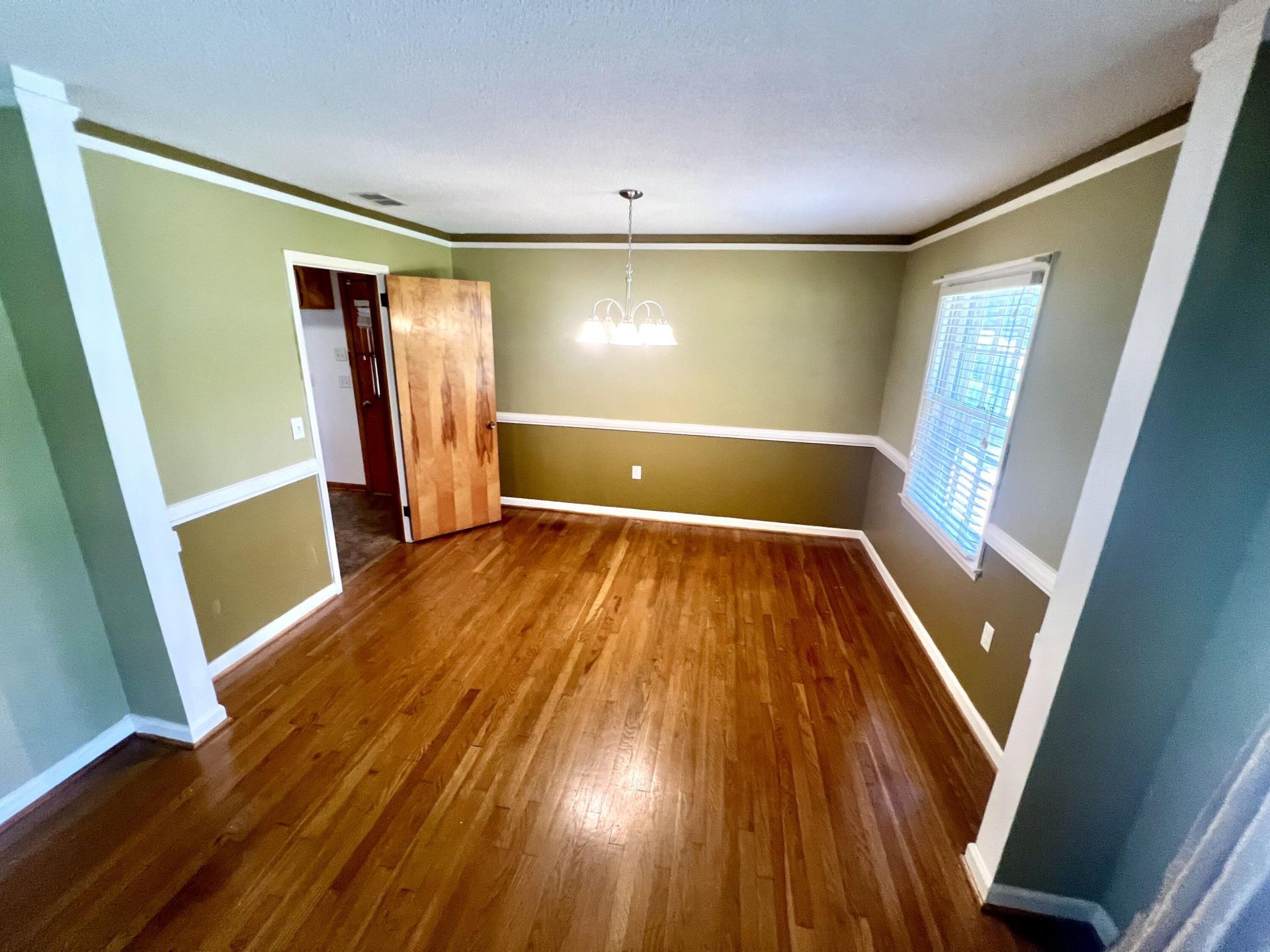 2485 Birkenhead Drive Photo 9