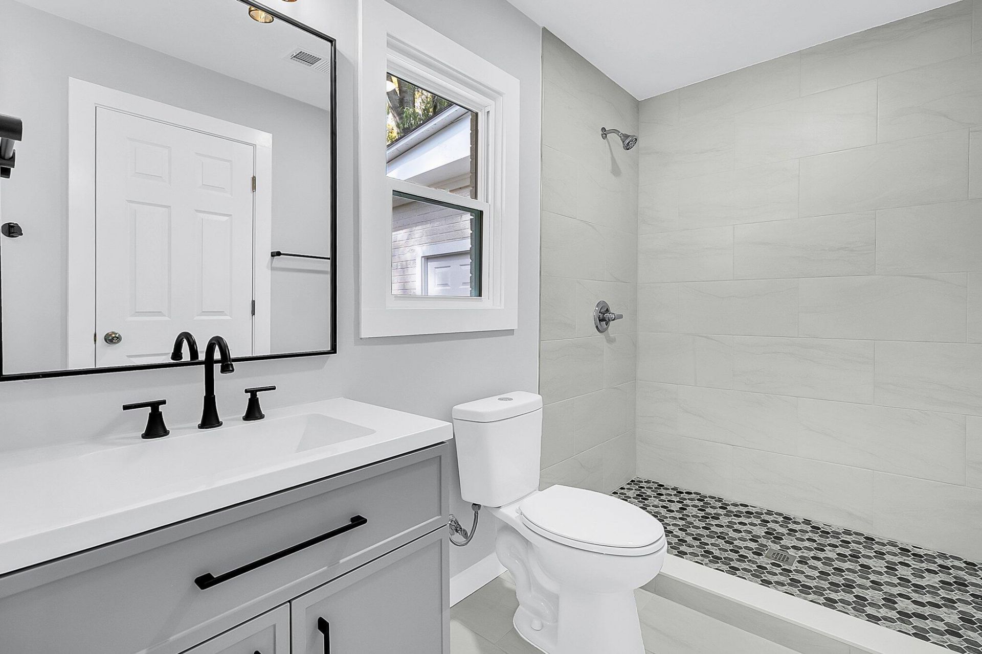 407 Annette Drive Photo 13