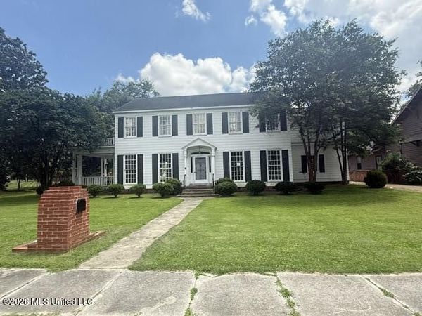 154 W 2nd Street, Clarksdale, MS 38614