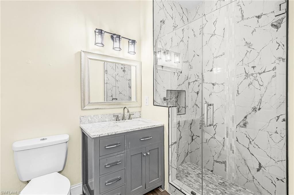 7542 Bristol Cir, Naples, FL 34120 Photo