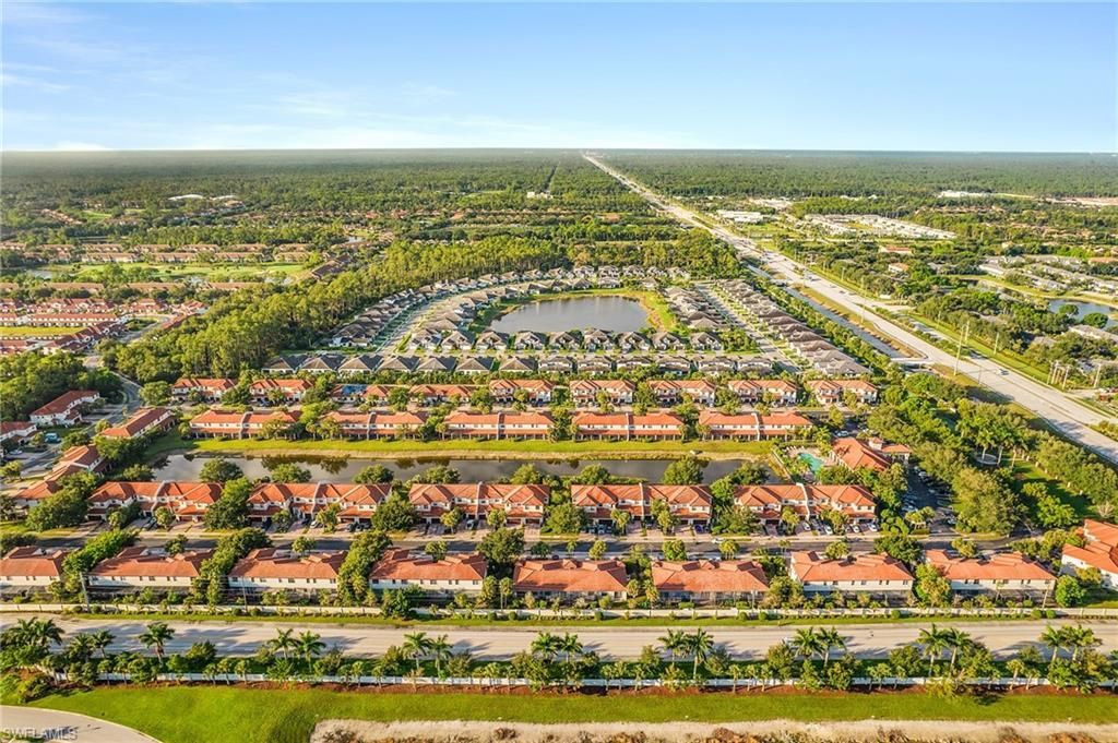 7542 Bristol Cir, Naples, FL 34120 Photo