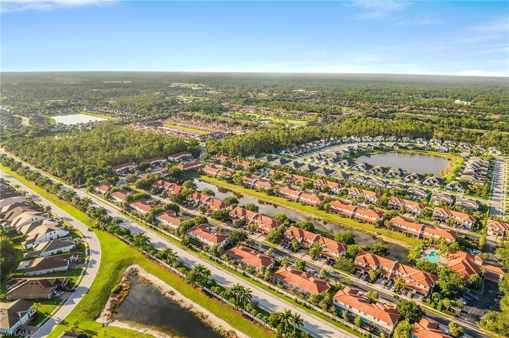 7542 Bristol Cir, Naples, FL 34120 Photo