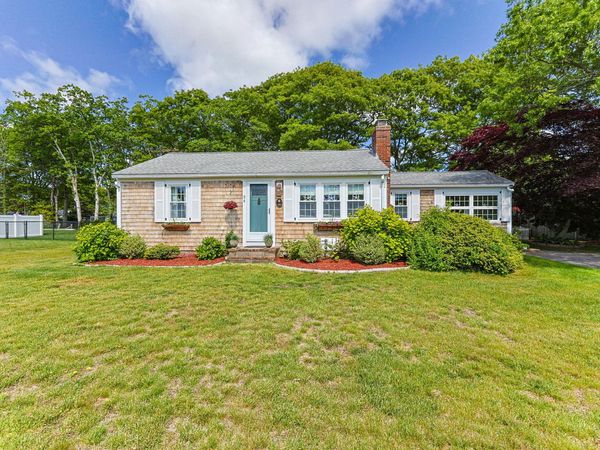56 Crowes Purchase Road , West Yarmouth, MA 02673