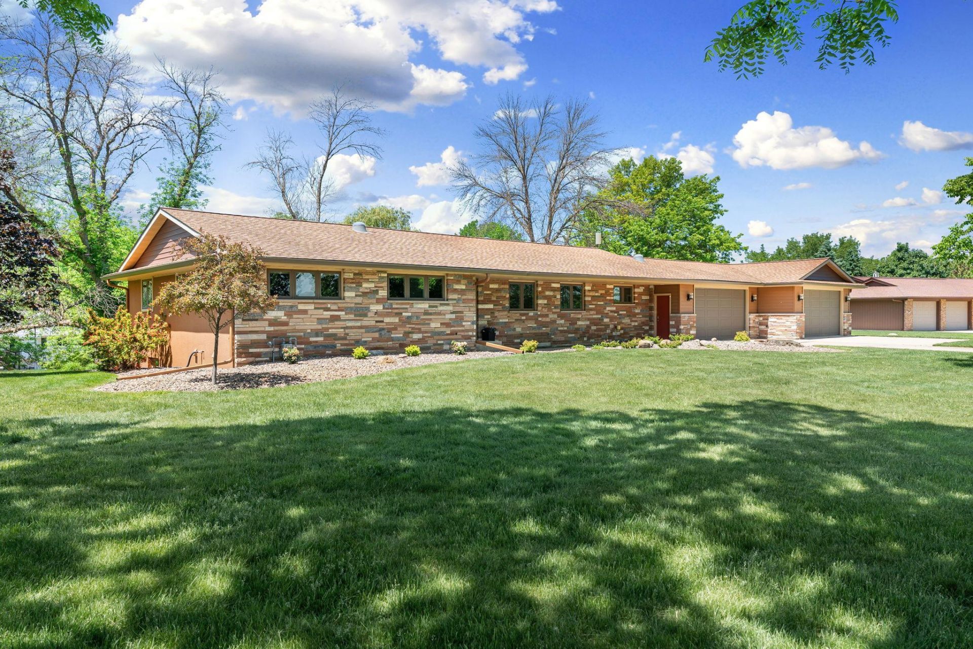 706 23rd Street SW, Austin, MN 55912