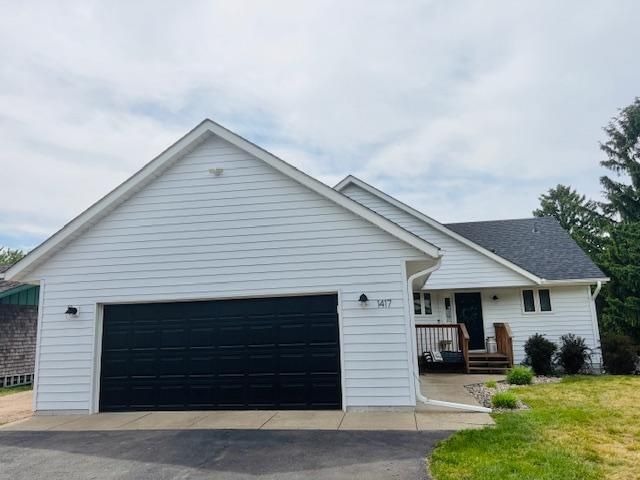 1417 Broadway Avenue S, Sauk Rapids, MN 56379