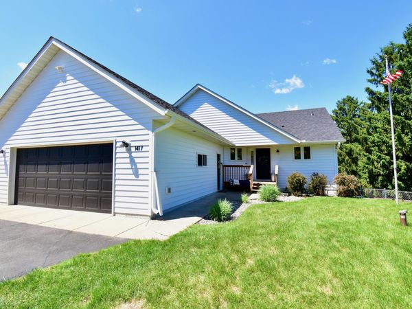 1417 Broadway Avenue S, Sauk Rapids, MN 56379