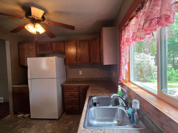 321 Sioux Street , Holland, MN 56139