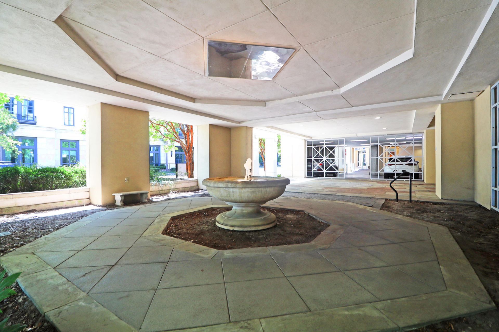 40 Calhoun Street  Photo 15