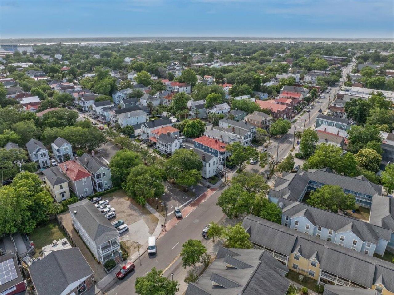695 King Street  Photo 14