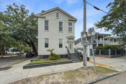 695 King Street  photo 4